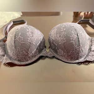 Victoria’s Secret Purple Lace Push-up Bra 36DD